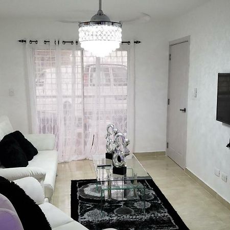 Premium Apartment Сантьяго-де-лос-Кабальерос Экстерьер фото