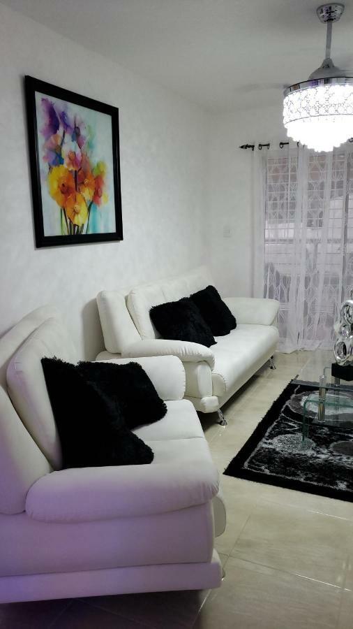 Premium Apartment Сантьяго-де-лос-Кабальерос Экстерьер фото