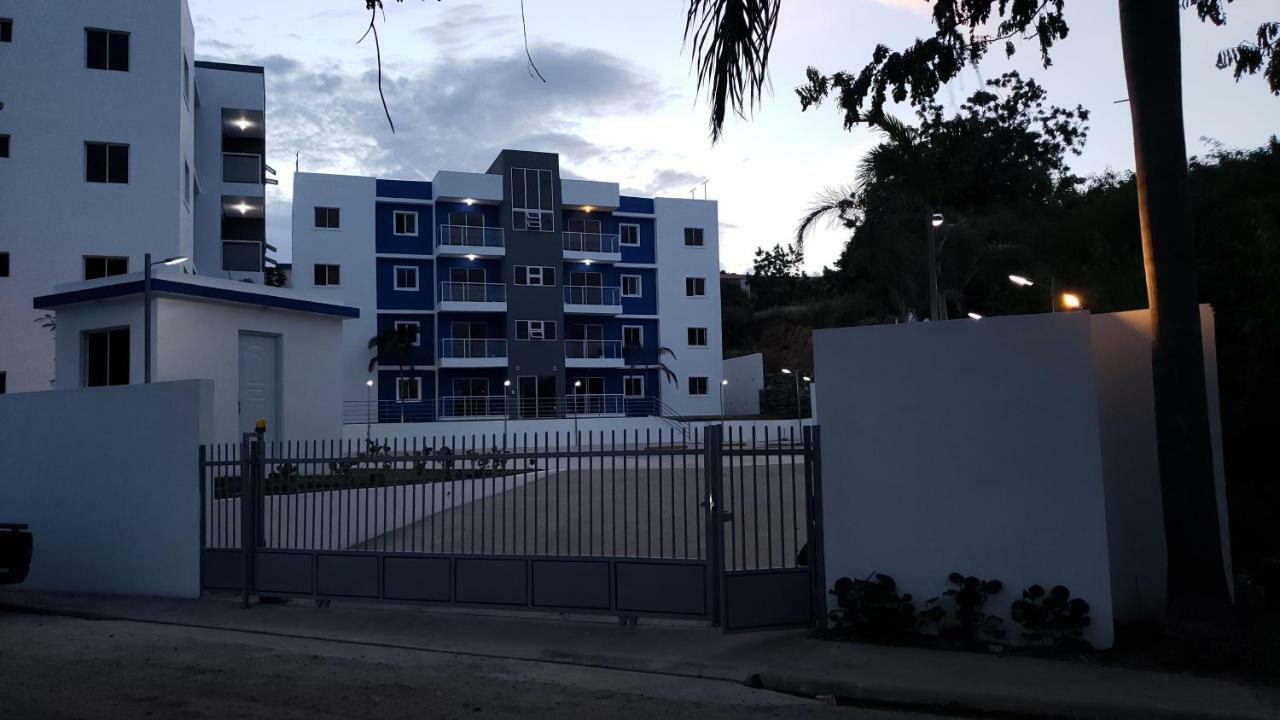 Premium Apartment Сантьяго-де-лос-Кабальерос Экстерьер фото
