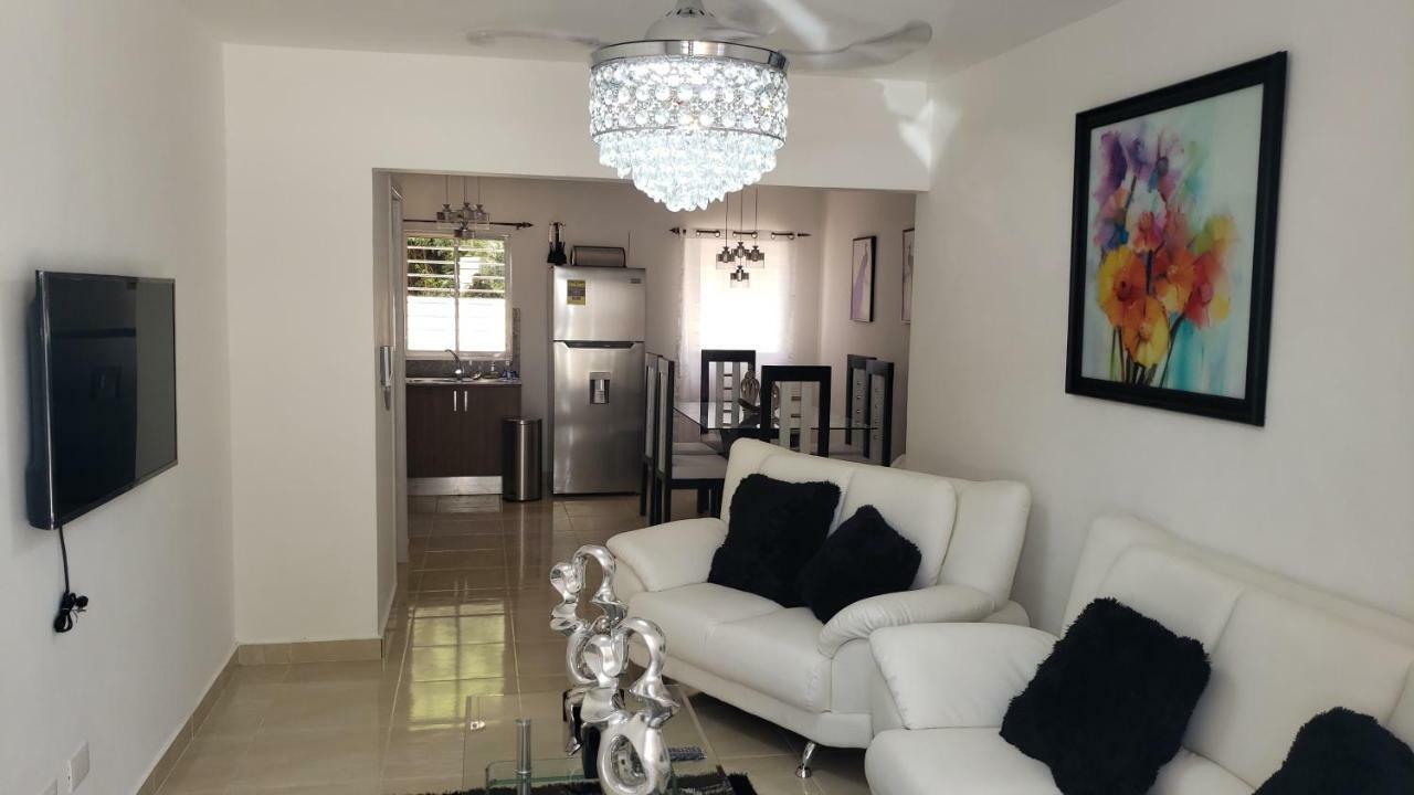 Premium Apartment Сантьяго-де-лос-Кабальерос Экстерьер фото